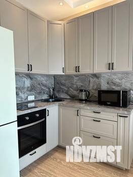 1-к квартира, посуточно, 40м2, 13/16 этаж