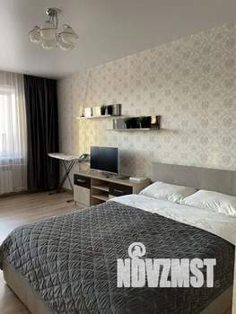 1-к квартира, посуточно, 43м2, 1/1 этаж