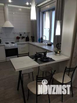 1-к квартира, посуточно, 40м2, 15/18 этаж