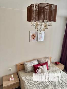 Студия квартира, посуточно, 47м2, 9/16 этаж