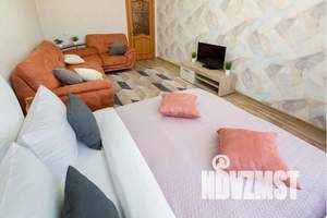 2-к квартира, посуточно, 49м2, 4/4 этаж