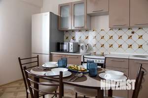 Студия квартира, посуточно, 42м2, 13/17 этаж