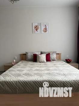 Студия квартира, посуточно, 47м2, 9/16 этаж