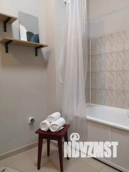 Студия квартира, посуточно, 40м2, 2/8 этаж