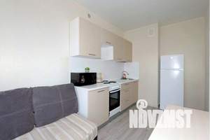 2-к квартира, посуточно, 40м2, 7/18 этаж