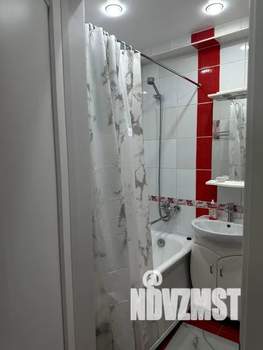 Студия квартира, посуточно, 32м2, 1/9 этаж