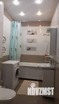 2-к квартира, посуточно, 43м2, 3/18 этаж