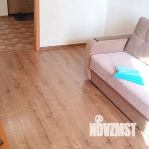 1-к квартира, посуточно, 39м2, 2/16 этаж