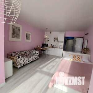 Студия квартира, посуточно, 30м2, 13/19 этаж