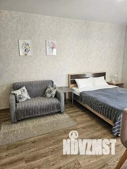 1-к квартира, посуточно, 42м2, 4/10 этаж