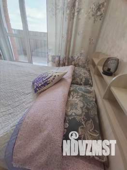 Студия квартира, посуточно, 32м2, 13/16 этаж