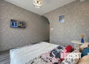 Студия квартира, посуточно, 35м2, 8/14 этаж