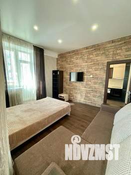 1-к квартира, посуточно, 38м2, 4/12 этаж