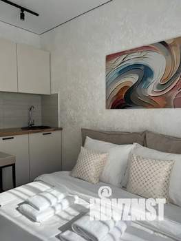 Студия квартира, посуточно, 14м2, 1/9 этаж