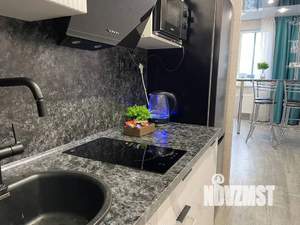 Студия квартира, посуточно, 34м2, 3/9 этаж