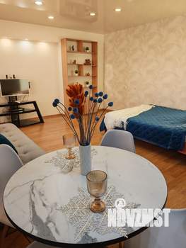 Студия квартира, посуточно, 40м2, 5/10 этаж