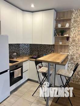 Студия квартира, посуточно, 32м2, 10/17 этаж
