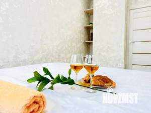 1-к квартира, посуточно, 47м2, 1/1 этаж