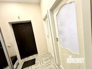 1-к квартира, посуточно, 37м2, 1/15 этаж