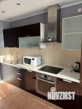 1-к квартира, посуточно, 40м2, 7/10 этаж