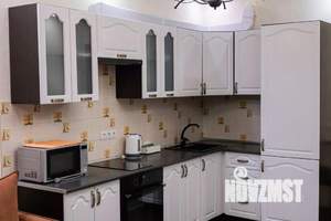 2-к квартира, посуточно, 43м2, 1/1 этаж