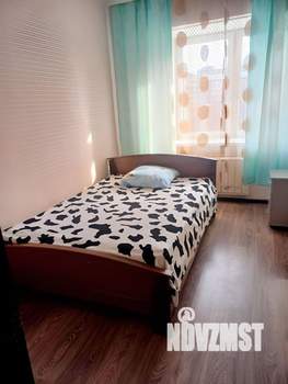 2-к квартира, посуточно, 44м2, 3/18 этаж