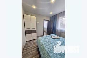 2-к квартира, посуточно, 10м2, 1/2 этаж