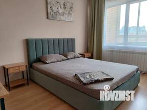 Студия квартира, посуточно, 34м2, 4/10 этаж