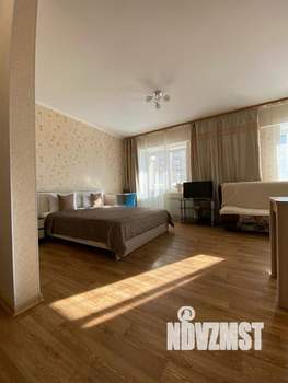 1-к квартира, посуточно, 42м2, 1/1 этаж