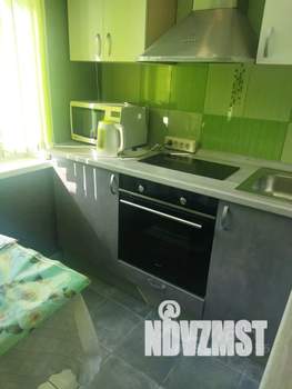 2-к квартира, посуточно, 43м2, 3/5 этаж