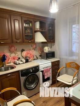 1-к квартира, посуточно, 35м2, 2/4 этаж