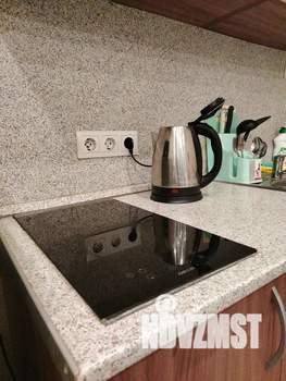 Студия квартира, посуточно, 28м2, 13/17 этаж