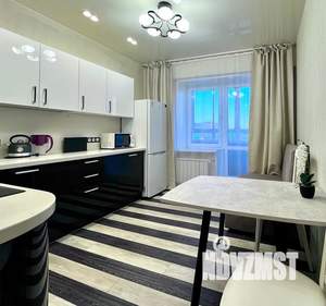 1-к квартира, посуточно, 50м2, 9/16 этаж