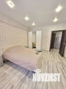 1-к квартира, посуточно, 40м2, 2/10 этаж