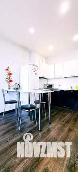 Студия квартира, посуточно, 40м2, 6/17 этаж