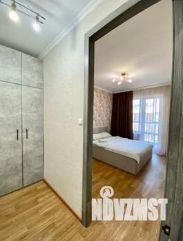 1-к квартира, посуточно, 40м2, 4/15 этаж