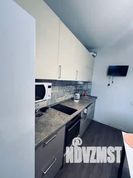 1-к квартира, посуточно, 40м2, 2/10 этаж