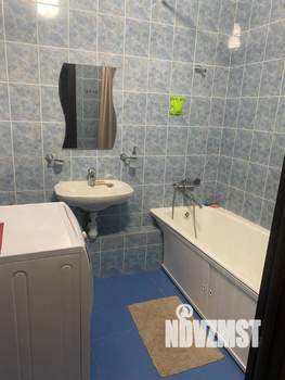 Студия квартира, посуточно, 42м2, 3/9 этаж