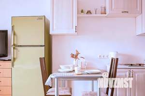 Студия квартира, посуточно, 40м2, 1/9 этаж