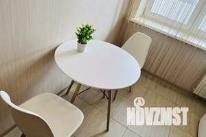 1-к квартира, посуточно, 44м2, 5/8 этаж