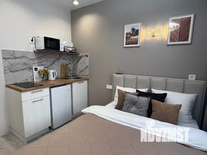 Студия квартира, посуточно, 14м2, 1/9 этаж