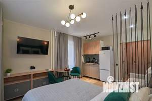 Студия квартира, посуточно, 36м2, 1/9 этаж