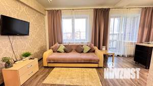 Студия квартира, посуточно, 40м2, 7/9 этаж