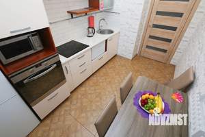 2-к квартира, посуточно, 57м2, 5/18 этаж