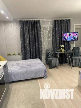 Студия квартира, посуточно, 38м2, 3/10 этаж