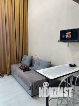 Студия квартира, посуточно, 30м2, 1/9 этаж