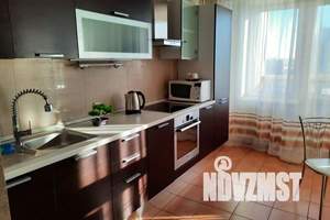 1-к квартира, посуточно, 43м2, 7/17 этаж