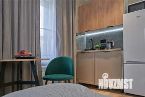 Студия квартира, посуточно, 36м2, 1/9 этаж
