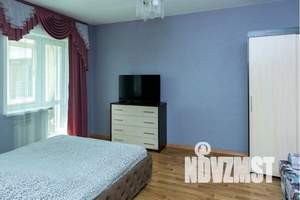 1-к квартира, посуточно, 45м2, 4/8 этаж