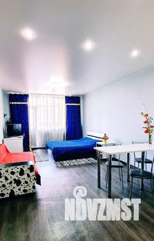 Студия квартира, посуточно, 40м2, 6/17 этаж